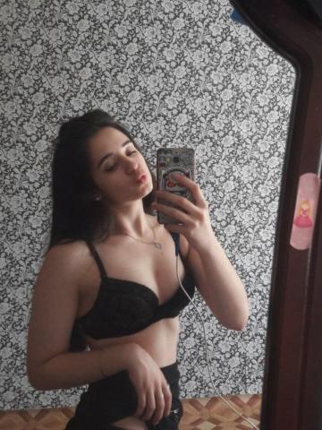 Юна